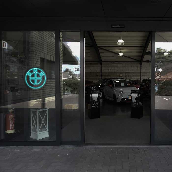 چراغ دیواری نئون دیزاین طرح BL_TBL