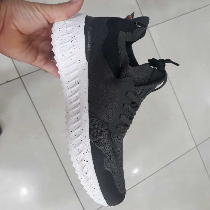 کفش اسپرت اسکیچرز، راحت