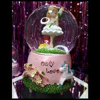 گوی موزیکال کوکی مدل دختر  