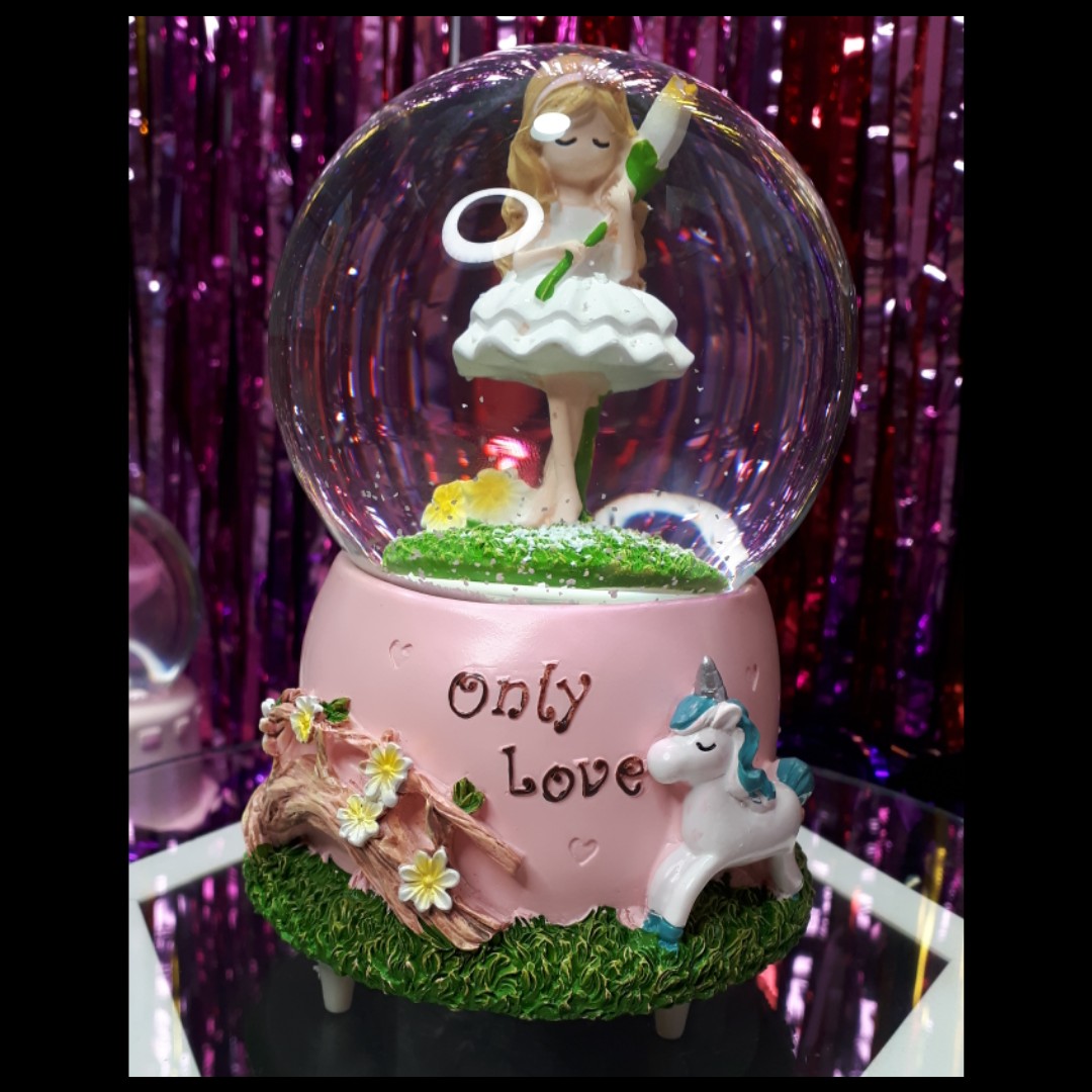 گوی موزیکال کوکی مدل دختر  