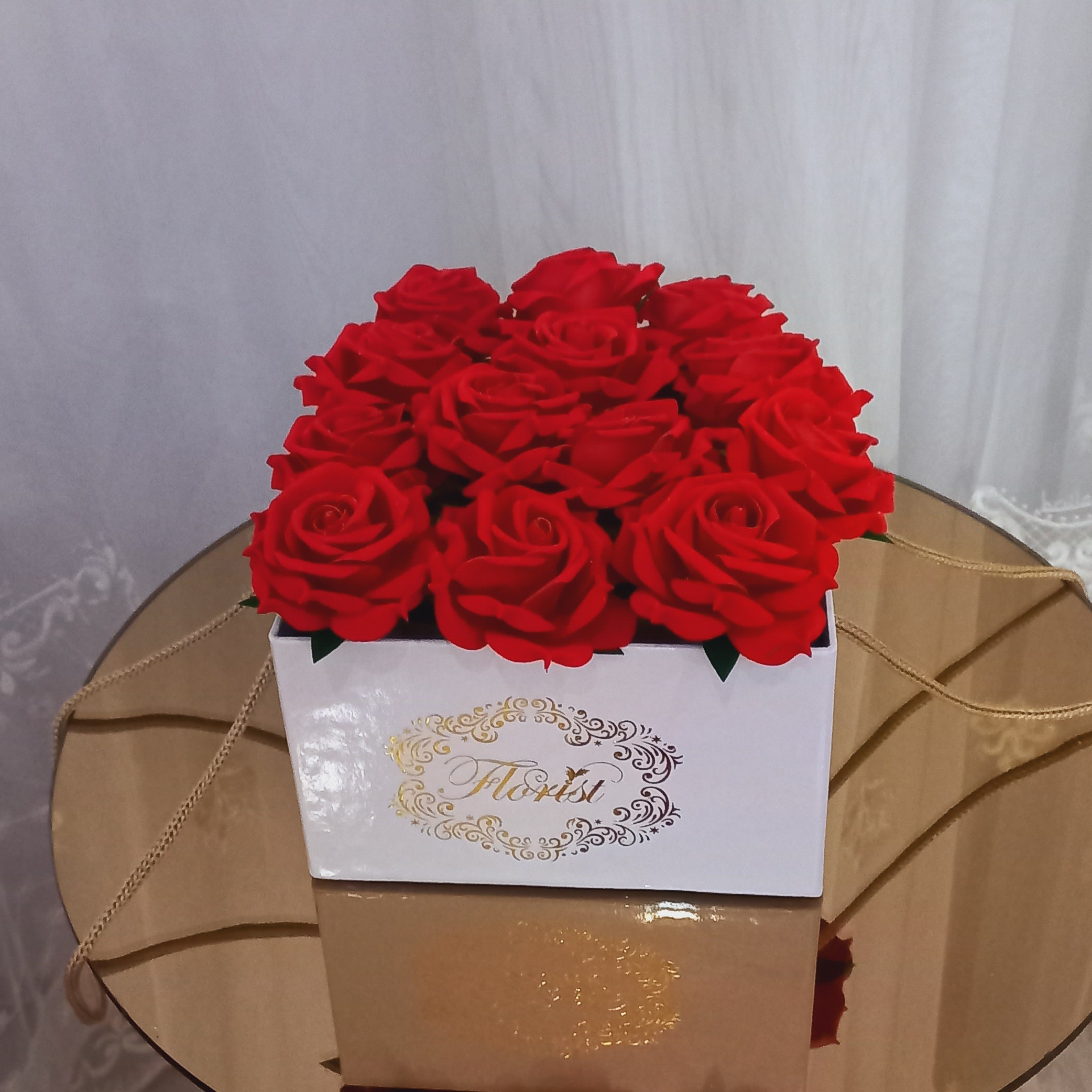 باکس گل رز دسته دار
