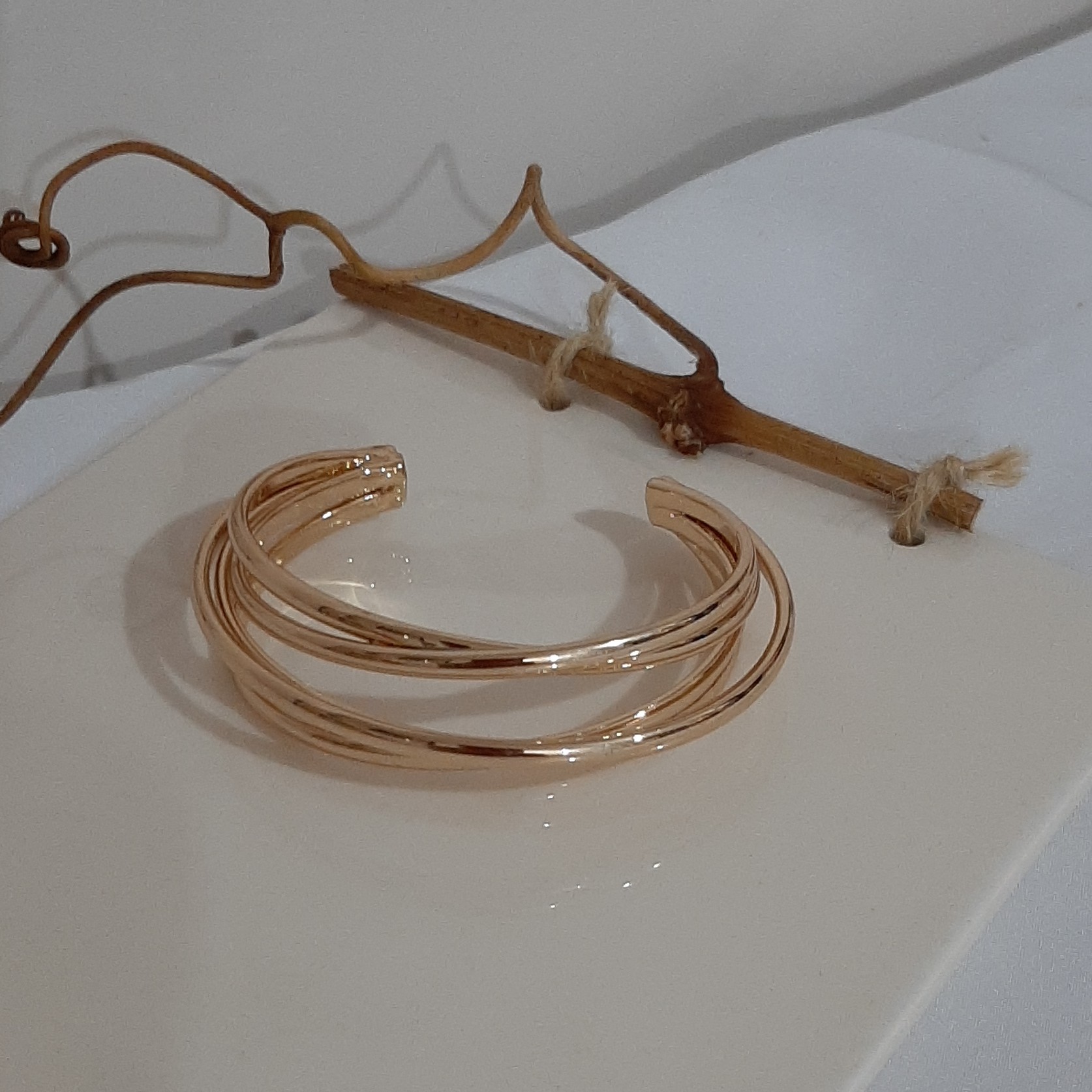 دستبند فلزی