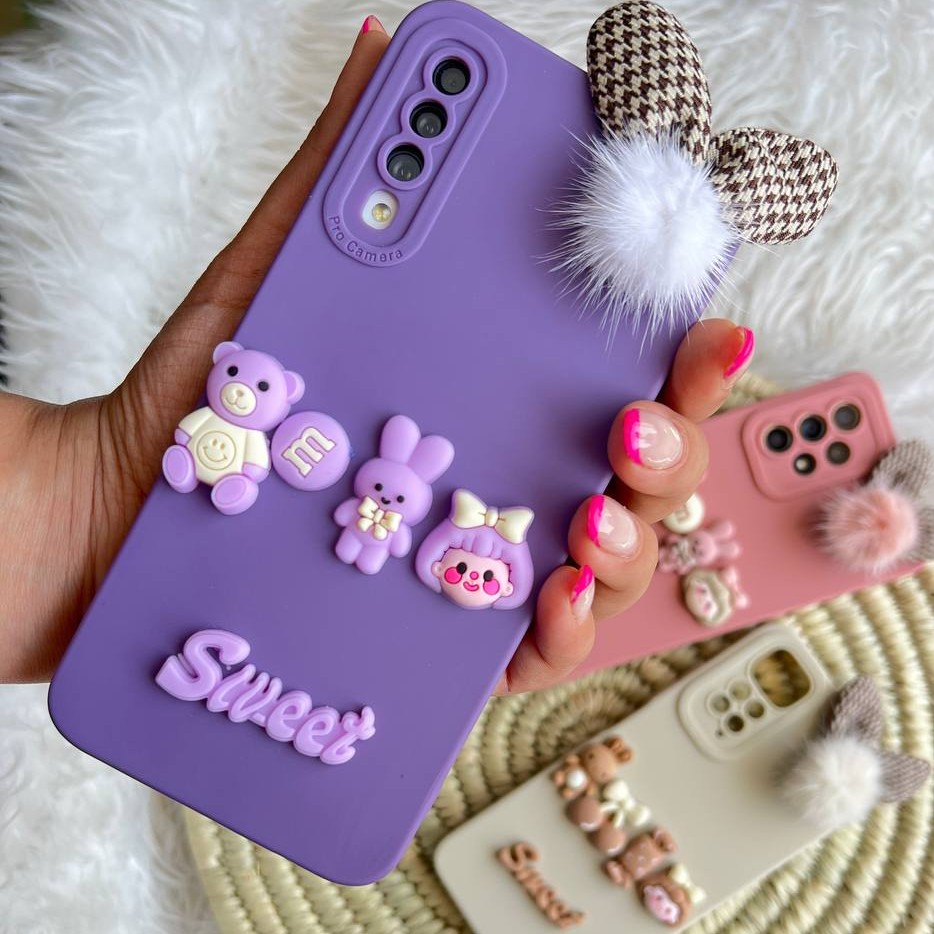 قاب گوشی عروسک برجسته