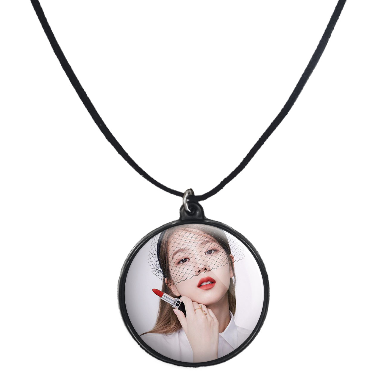 گردنبند پرمانه طرح بلک پینک کد pmb.18025 مدل دو طرفه