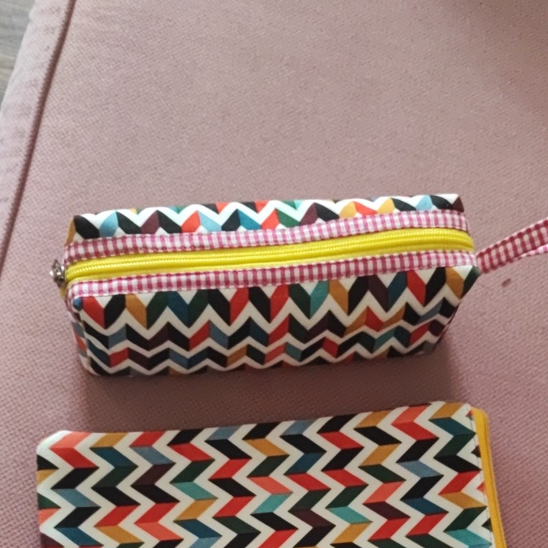 جامدادی و پوشه کار ست دوخته شده با پارچه مخمل