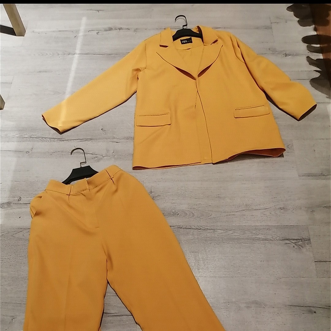 ست کت و شلوار 