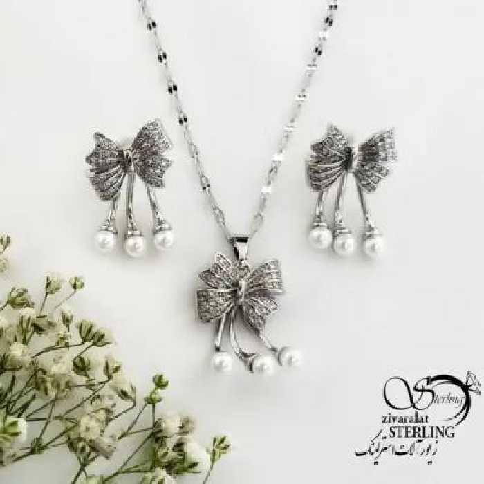 نیمست پاپیونی آویز مرواریدی کد 18965