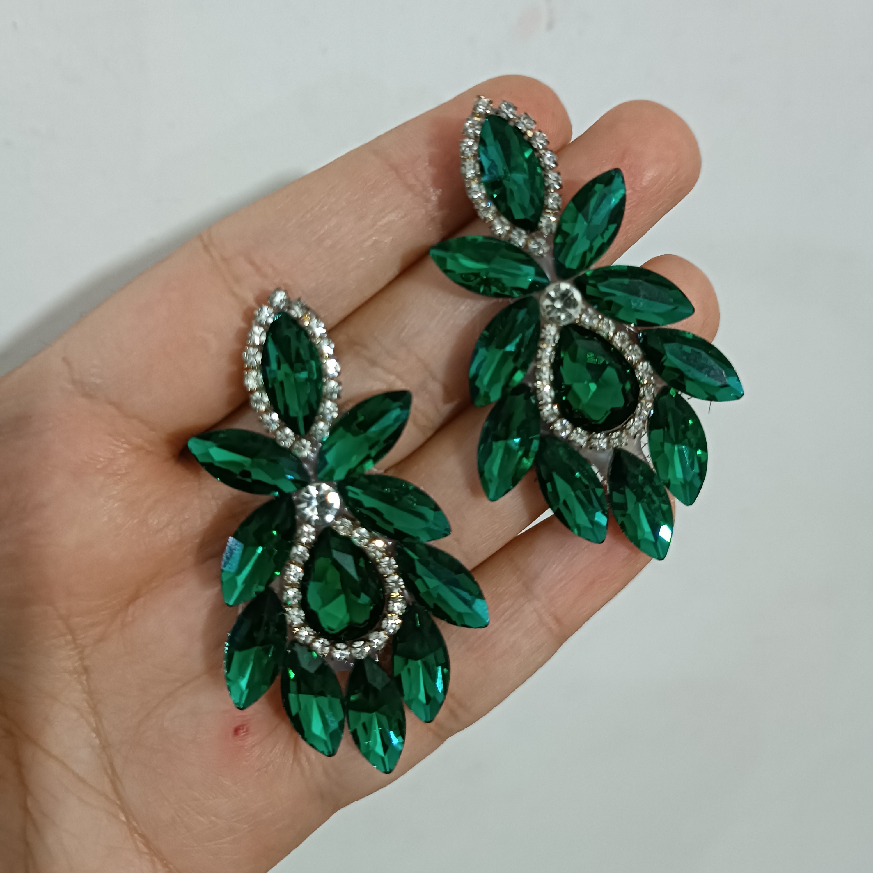 گوشواره سنگی