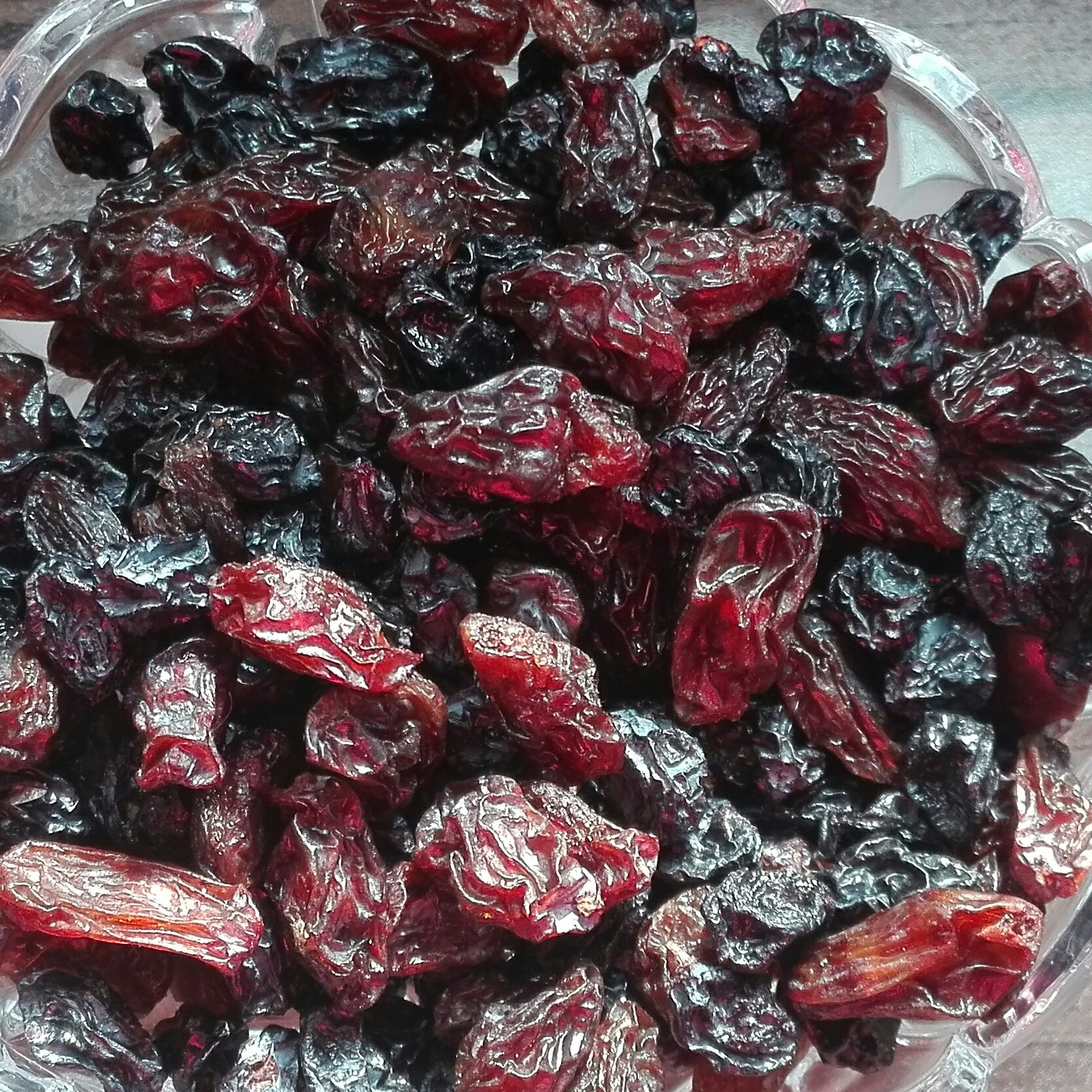 مویز هسته دار طبیعی، تازه و خانگی 500 گرمی