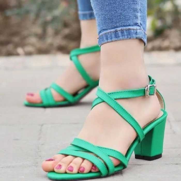 کفشای بندی رنگی مناسب جشن خیلی راحت و شک میتونید با لباساتون ست کنید با قیمت مناسب