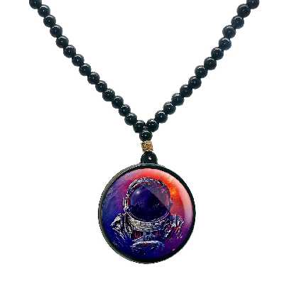 گردنبند پرمانه طرح فضانورد کد pmd.10450 مدل دو طرفه