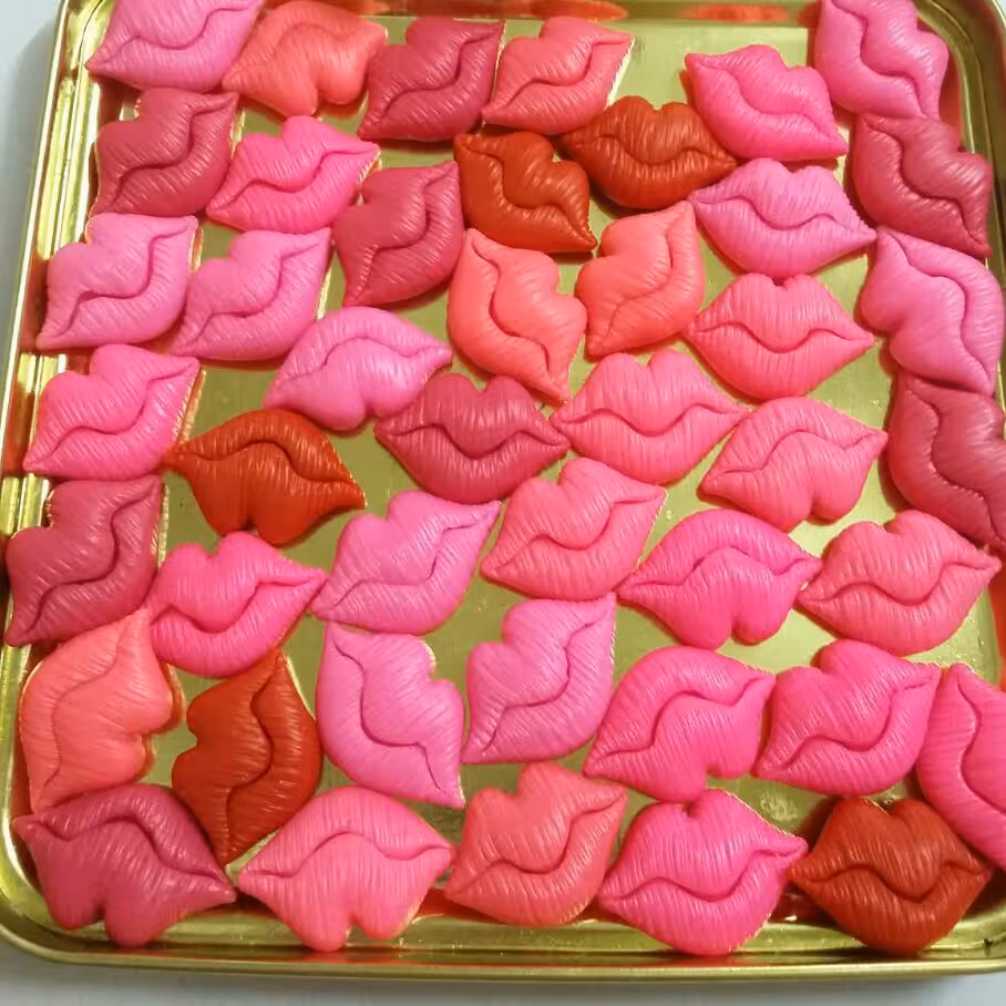 مگنت لب چهار عددی