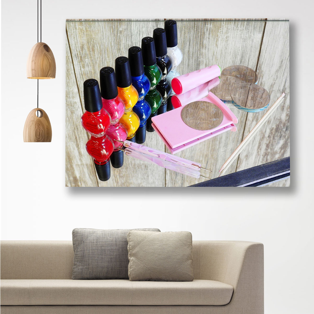 تابلو شاسی گالری استاربوی طرح لاک ناخن مدل Amazing 123