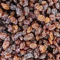 کشمش پلویی  مشکی  بسته بندی  1 کیلو گرمی شالیزارصادق 