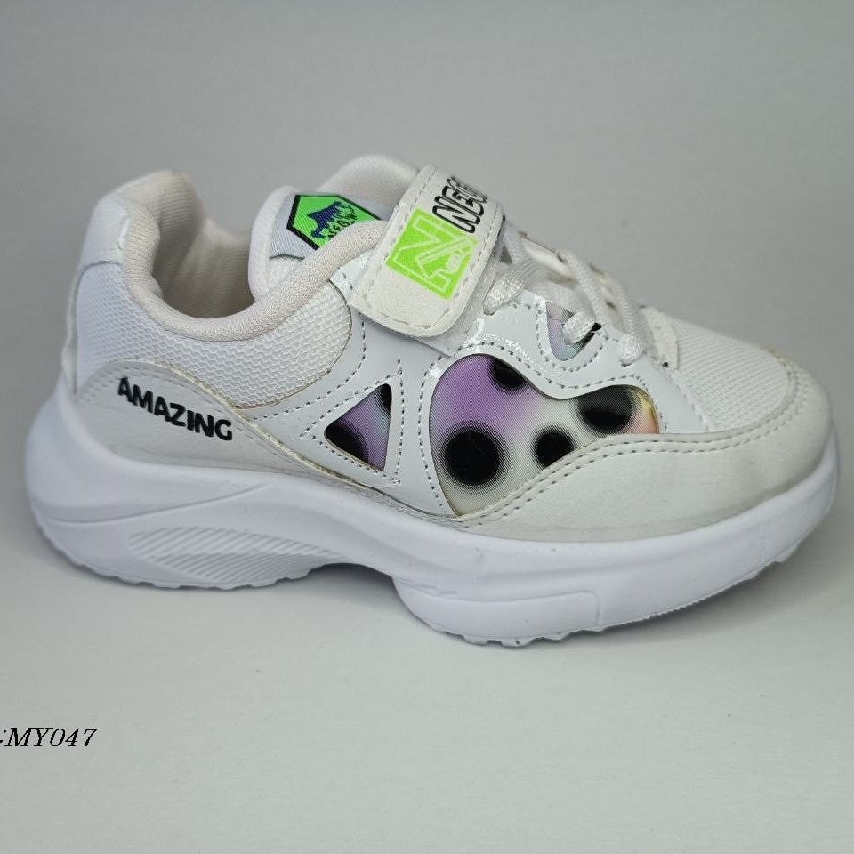 اسپورت فوق العاده زیبا و قشنگ از سایز 31تا 35