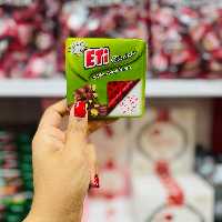 شکلات شیری با مغز پسته اتی