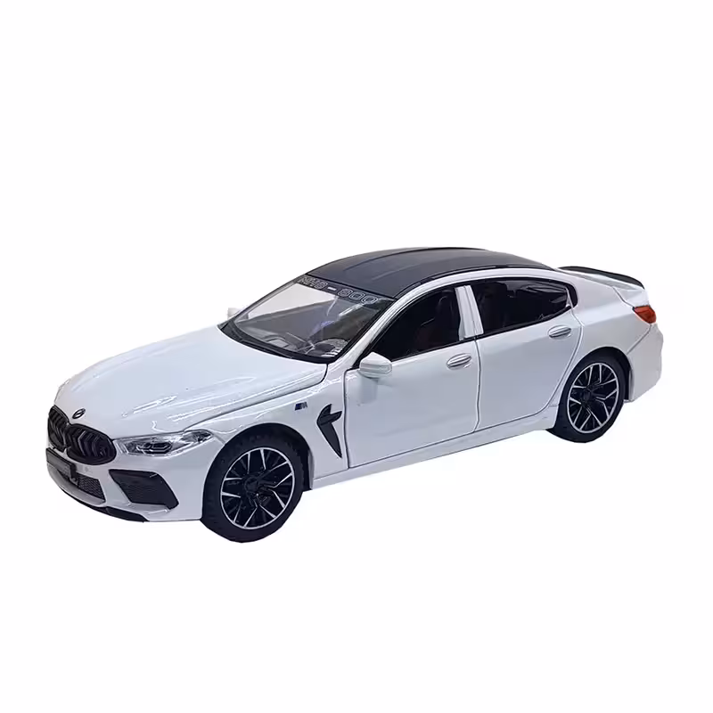ماکت ماشین فلزی مدل BMW M8 سفید