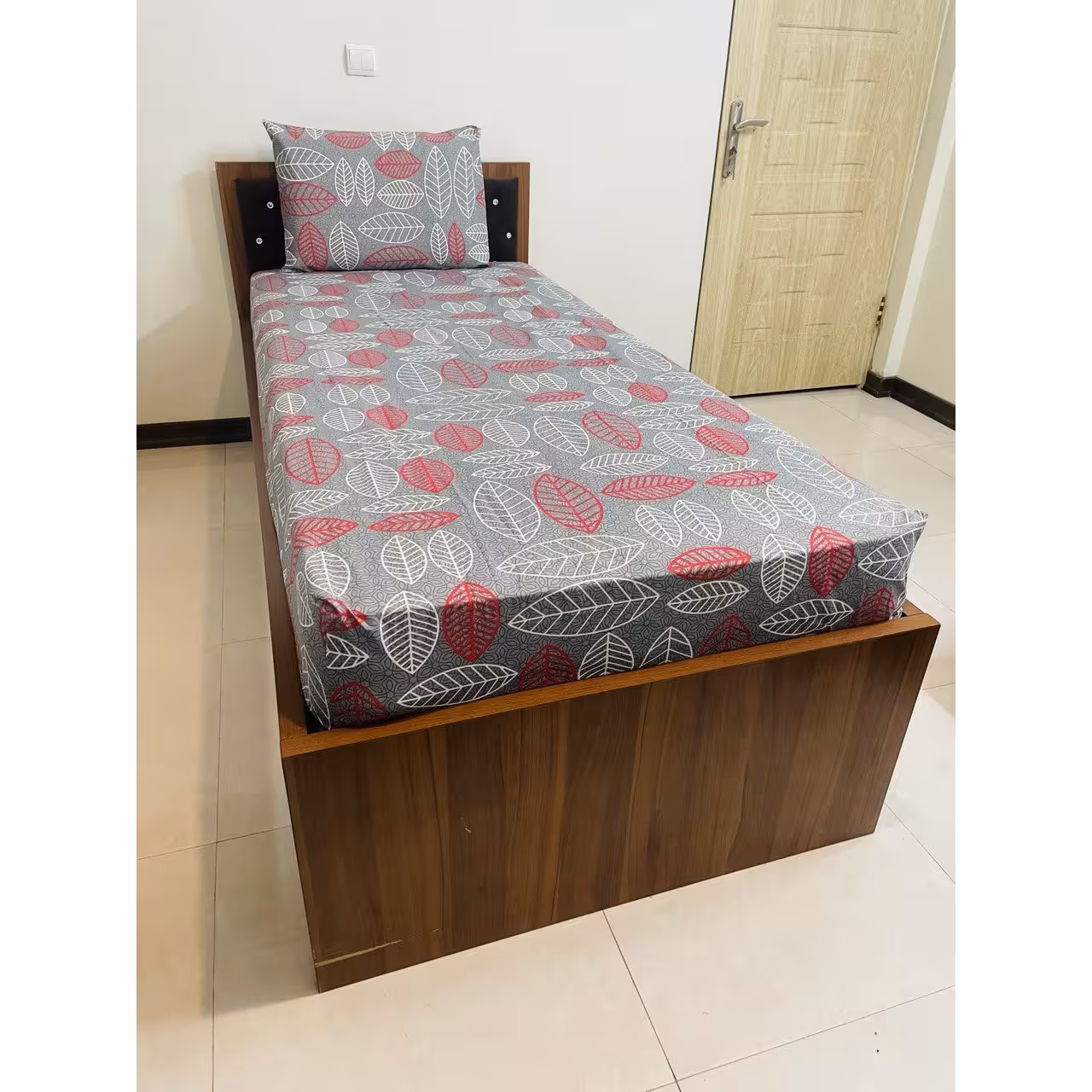 سرویس روتختی مدل کشدار طرح ماکااو 1نفره 2تیکه