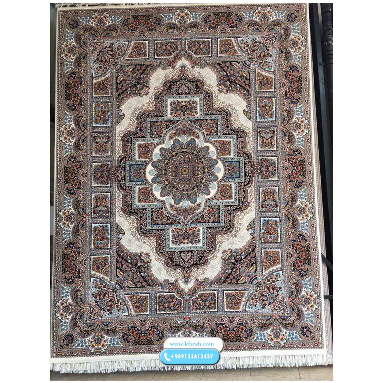 فرش 700 شانه طرح حوض نقره
