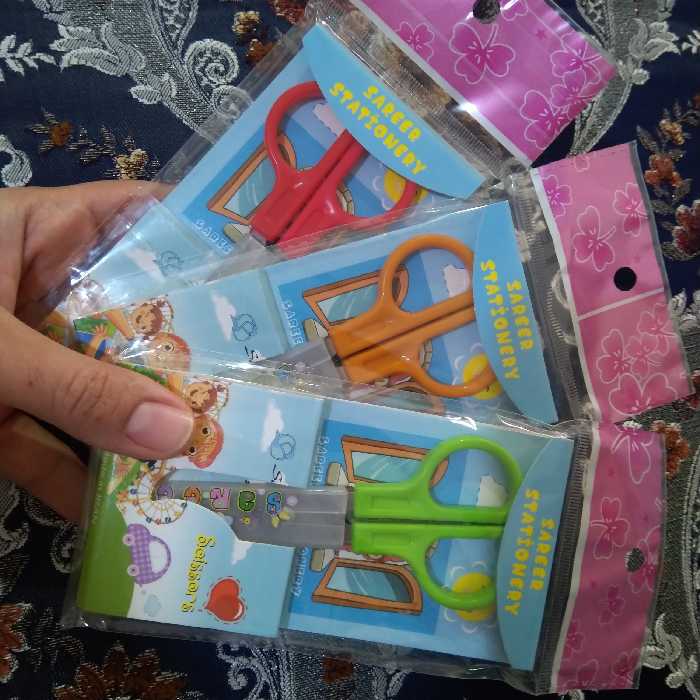 قیچی کودکان 