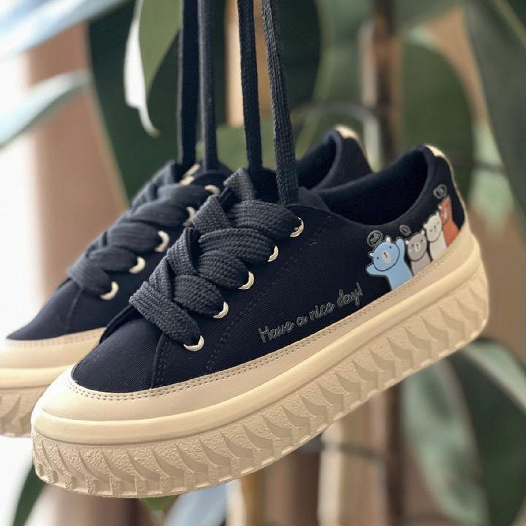 کفش اسپرت زنانه