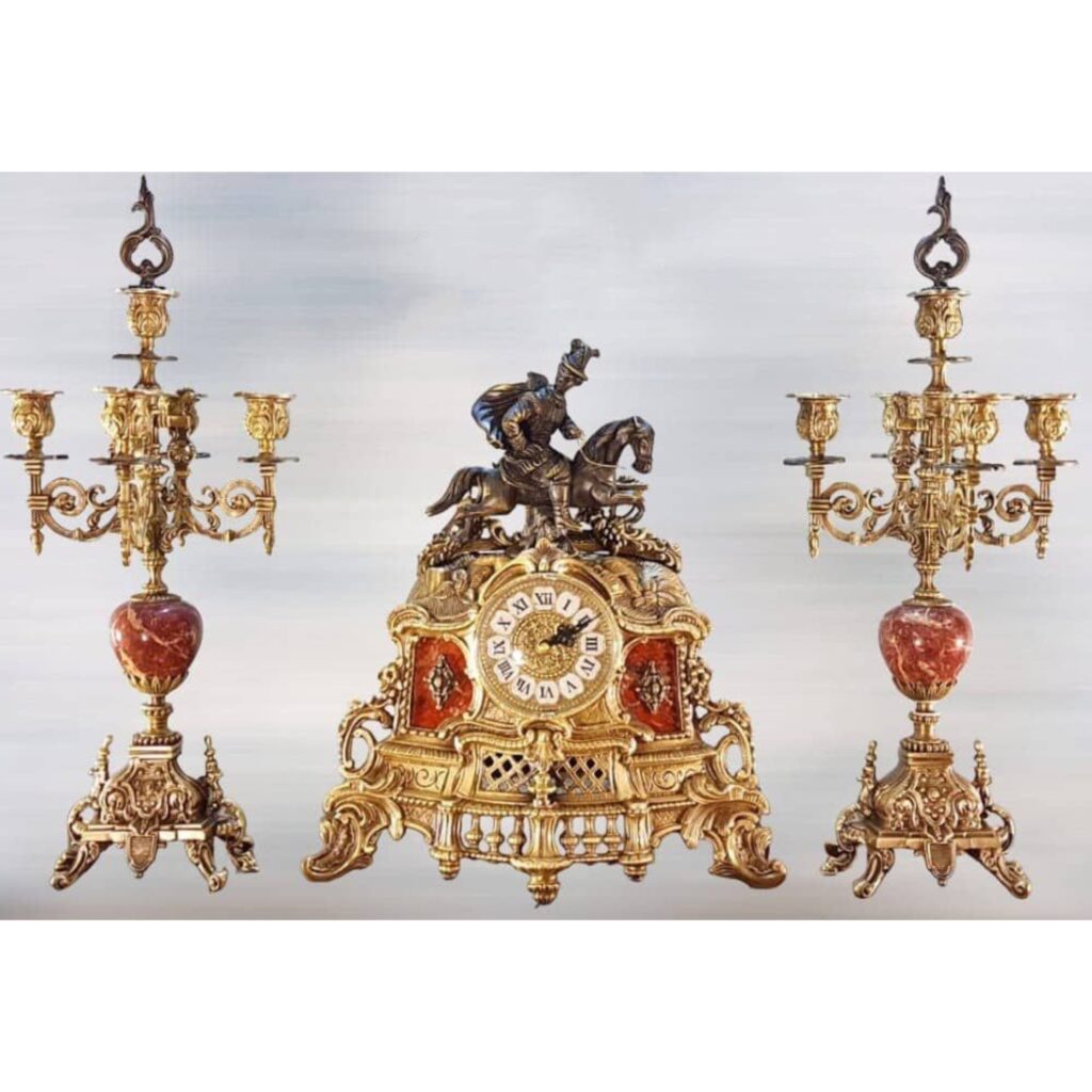 ساعت و شمعدان قرمز و طلایی طرح ناپلئون - ترنم گالری