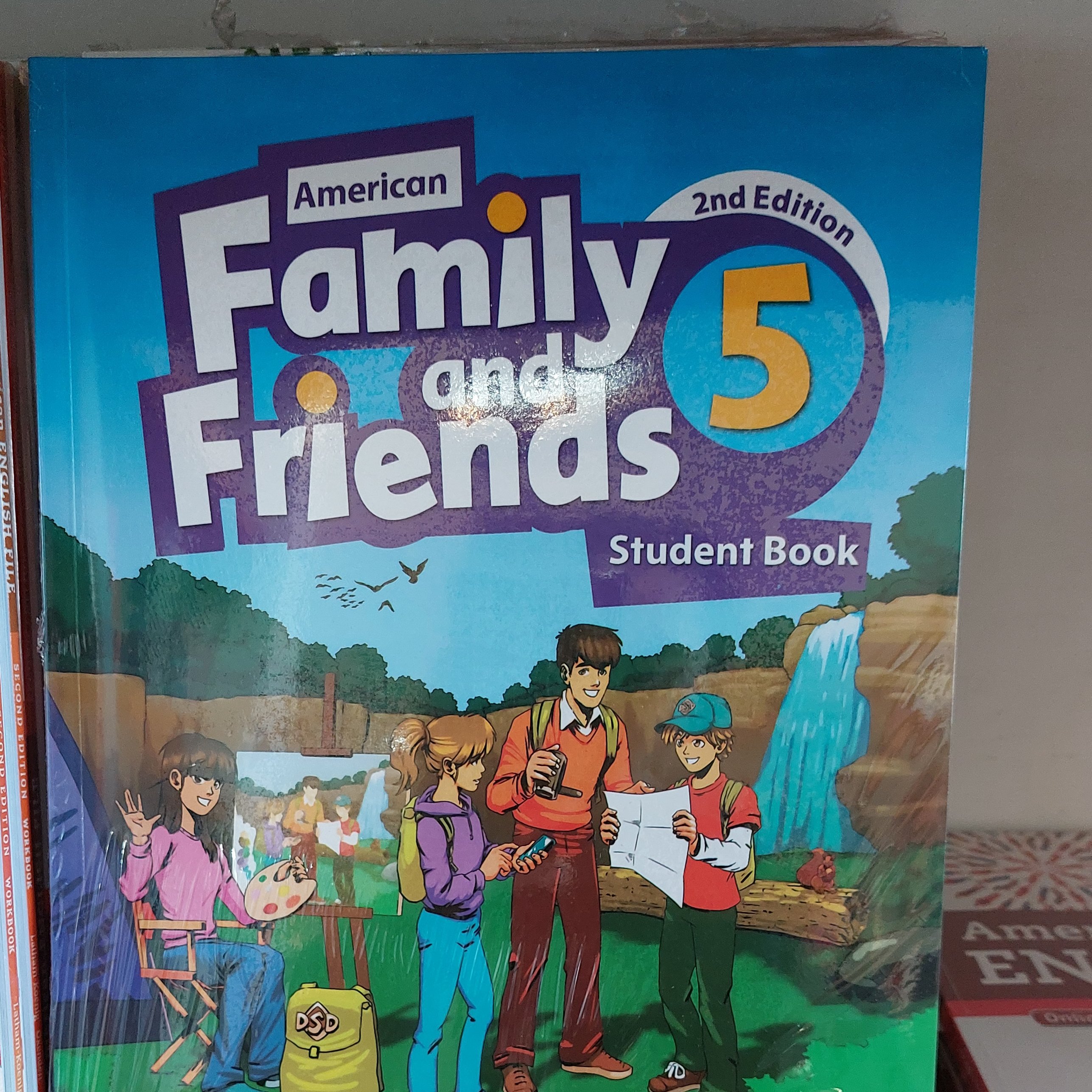 کتاب زبان فامیلی Family 5