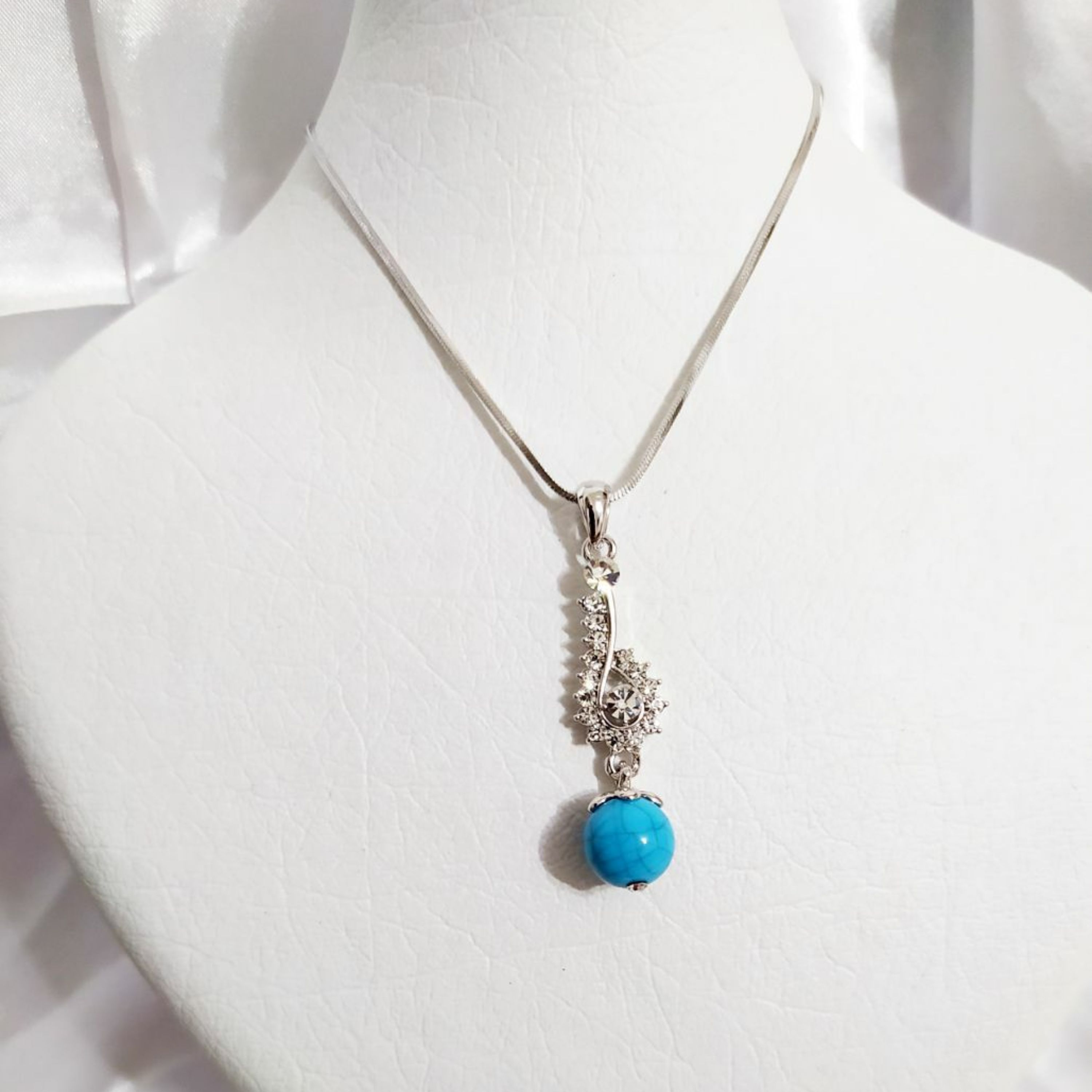 گردنبند زنانه طرح سنتی کره ای با توپ آبی رنگ شماره 3