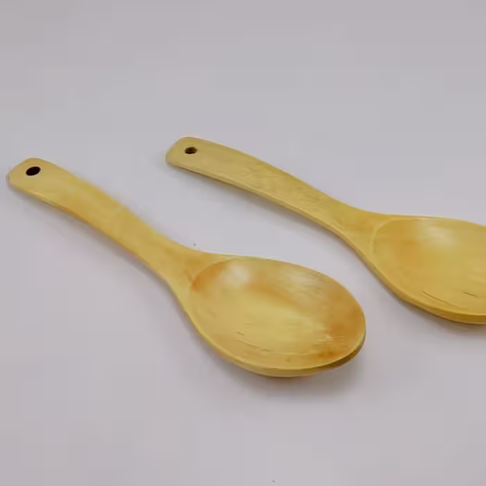 قاشق چوبی