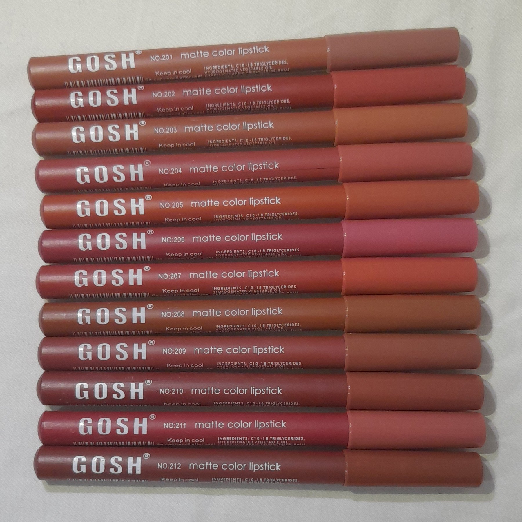 رژلب مدادی برند گاش