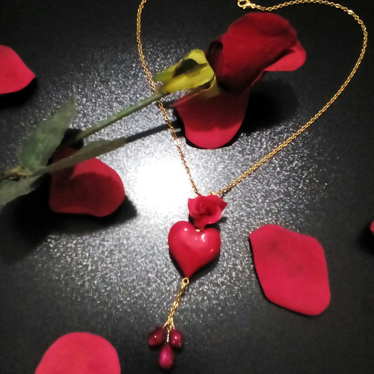 گل رز گردنبند،   دست ساز، خمیر ایتالیایی