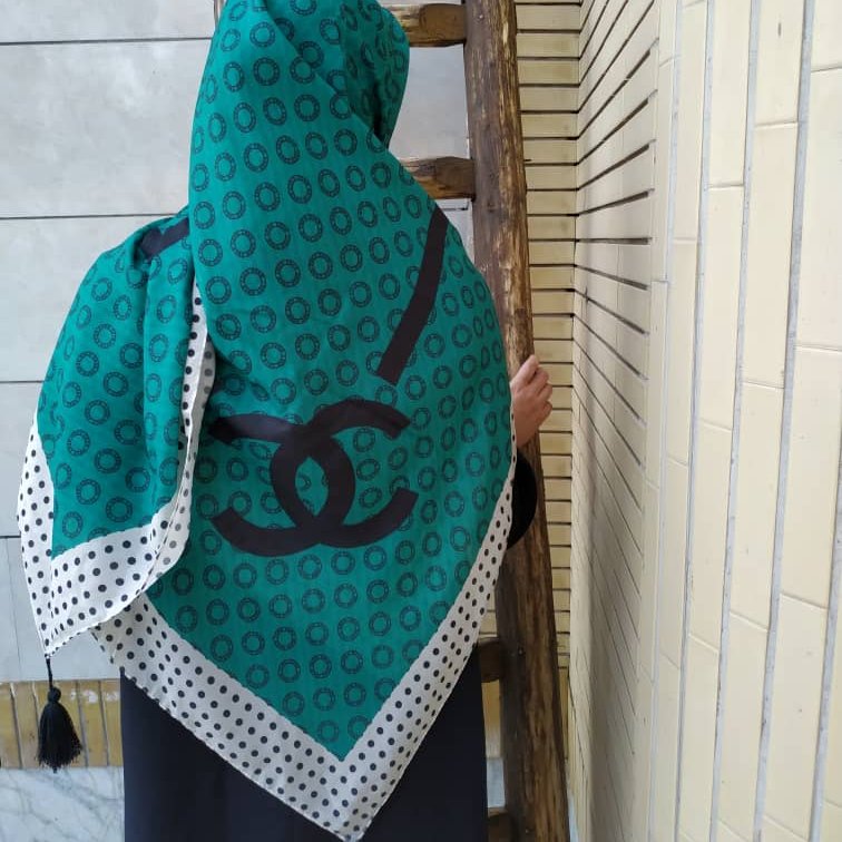 روسری آبرنگی منگوله دار