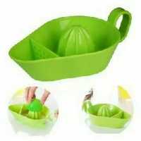 آبلیمو و آب مرکبات گیر دستی مدل قایقی  رنگی  بهترین گزینه برای آب گیری مرکبات بصورت سریع و دستی  قابل استفاده در همه جا