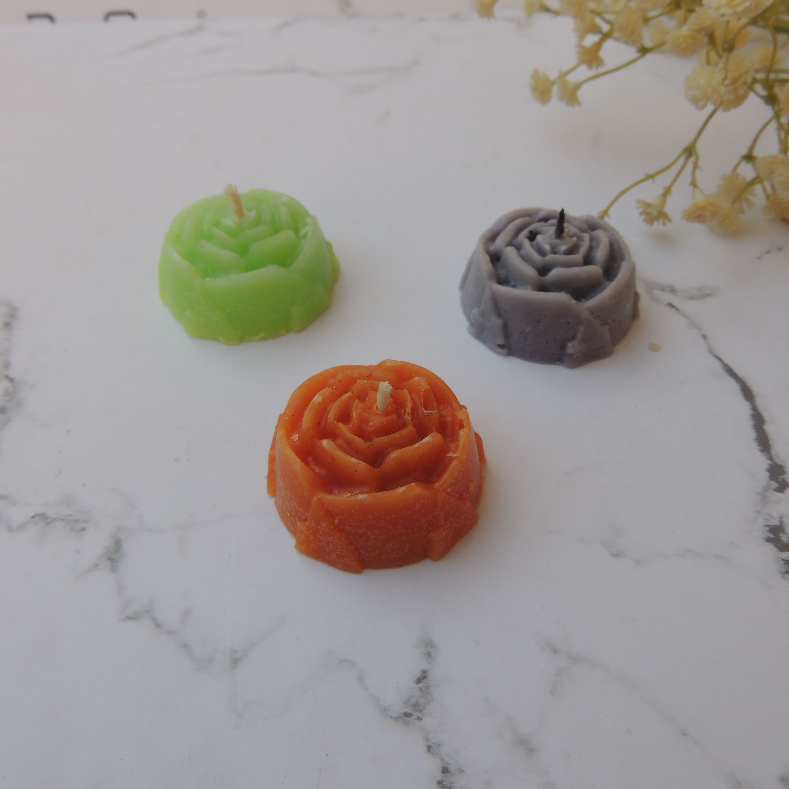 بسته 5 تایی شمع گل ساده قابل سفارش در  رنگ های مختلف