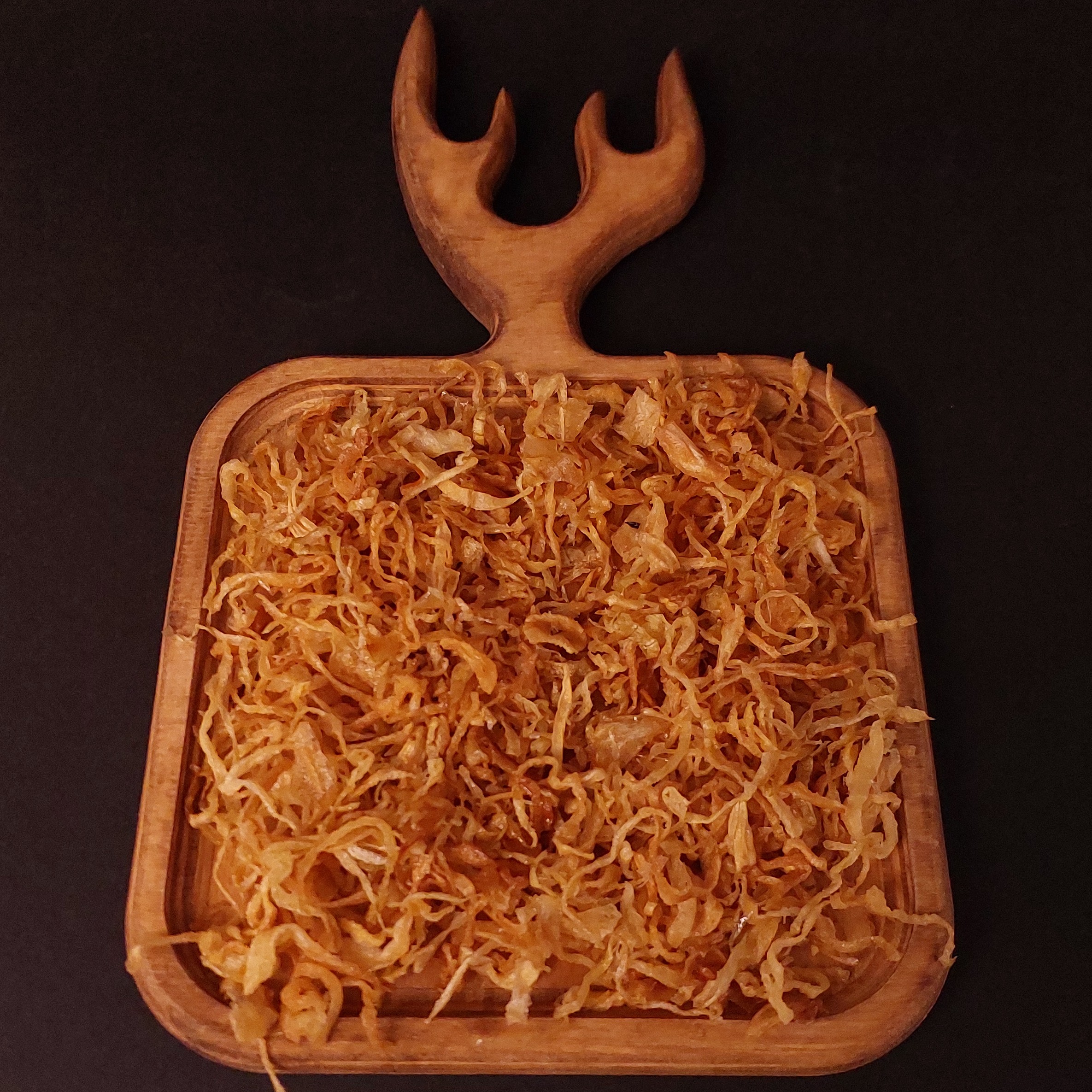 پیاز داغ مجلسی تردو چیپسی بدون روغن در کیسه های 5کیلویی مناسب طباخی و آشپزخانه ها ی آش و حلیم و رستورانها