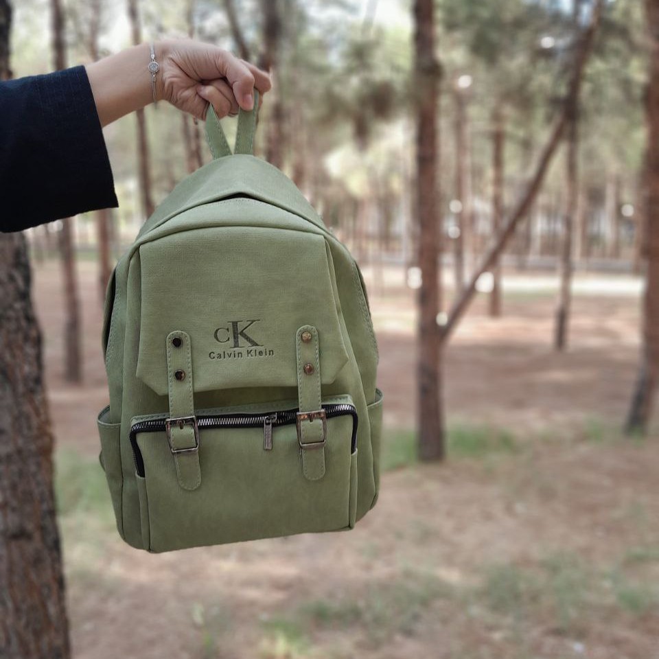 کوله پشتی مدرسه