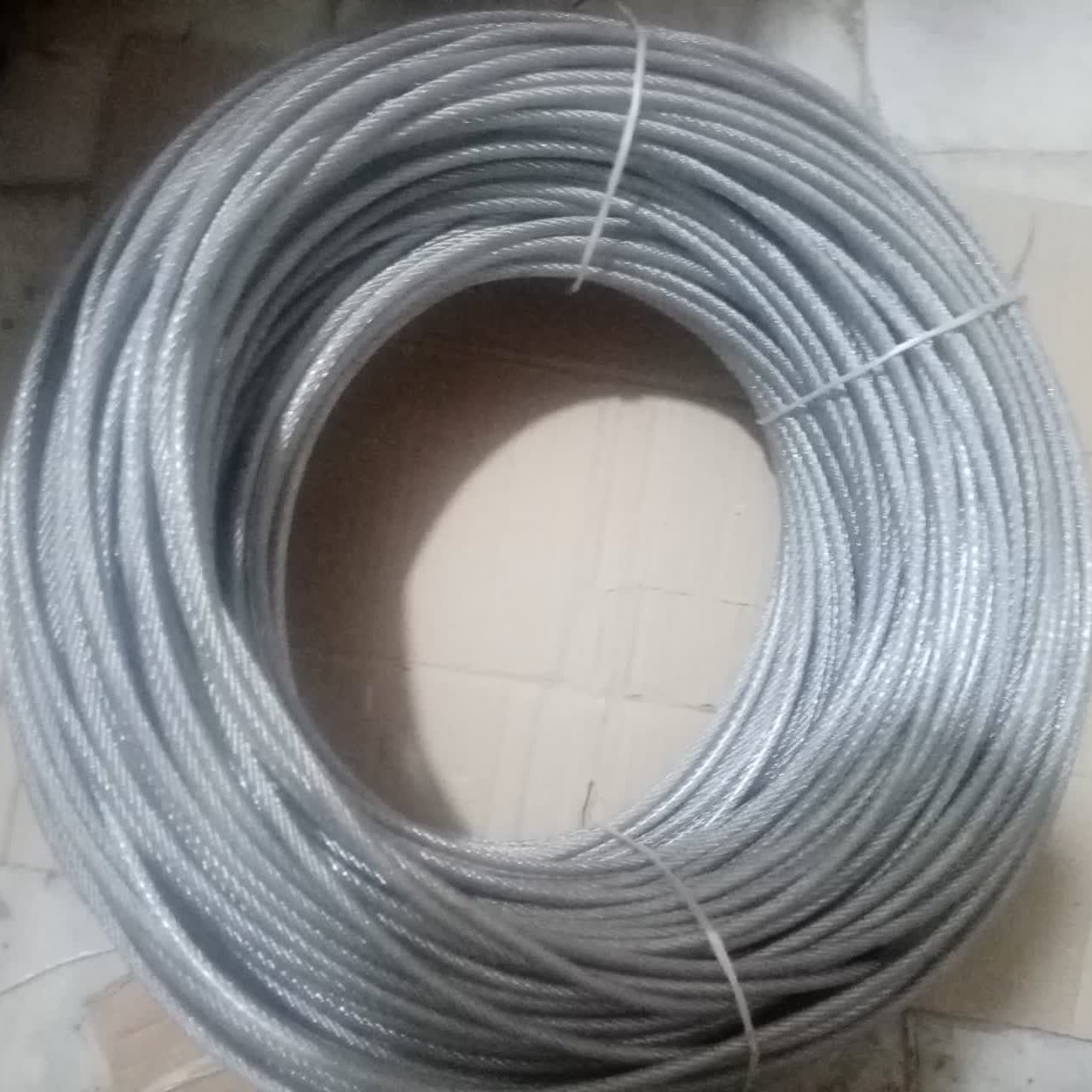 سیم بکسل سایز 3 روکشدار بی رنگ ( 6 متری )