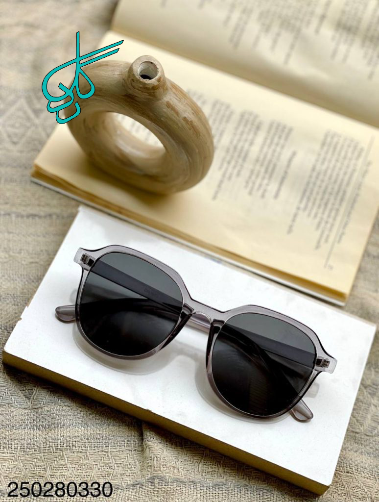 خرید عینک اسپرت فرم کائوچو دارای استاندارد UV400 همراه کاور و دستمال کد 2415021 - ردگل