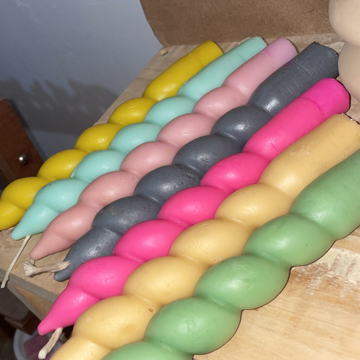 شمع. یونیکورن قلمی