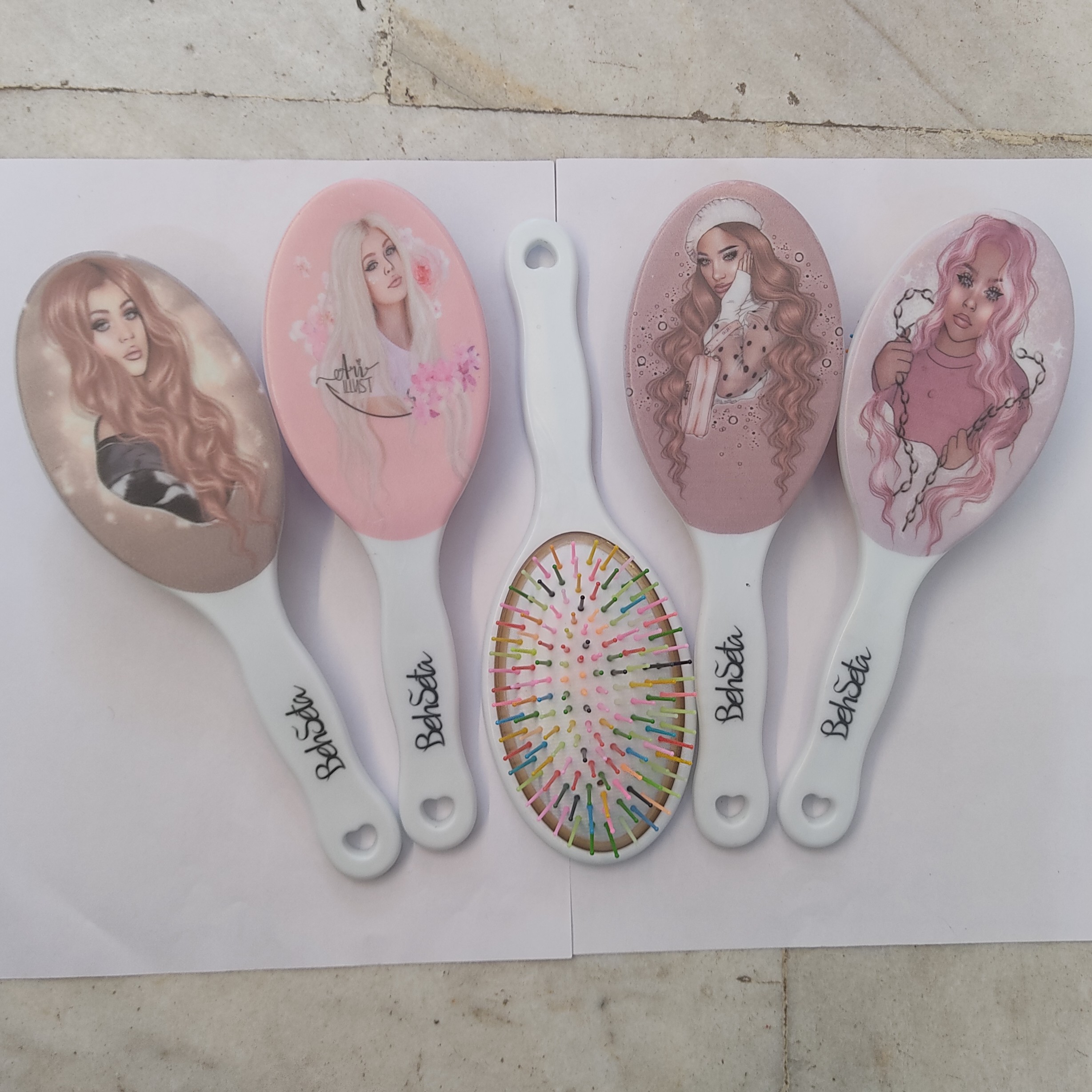 برس مو جنس عالی طرح زیبا
