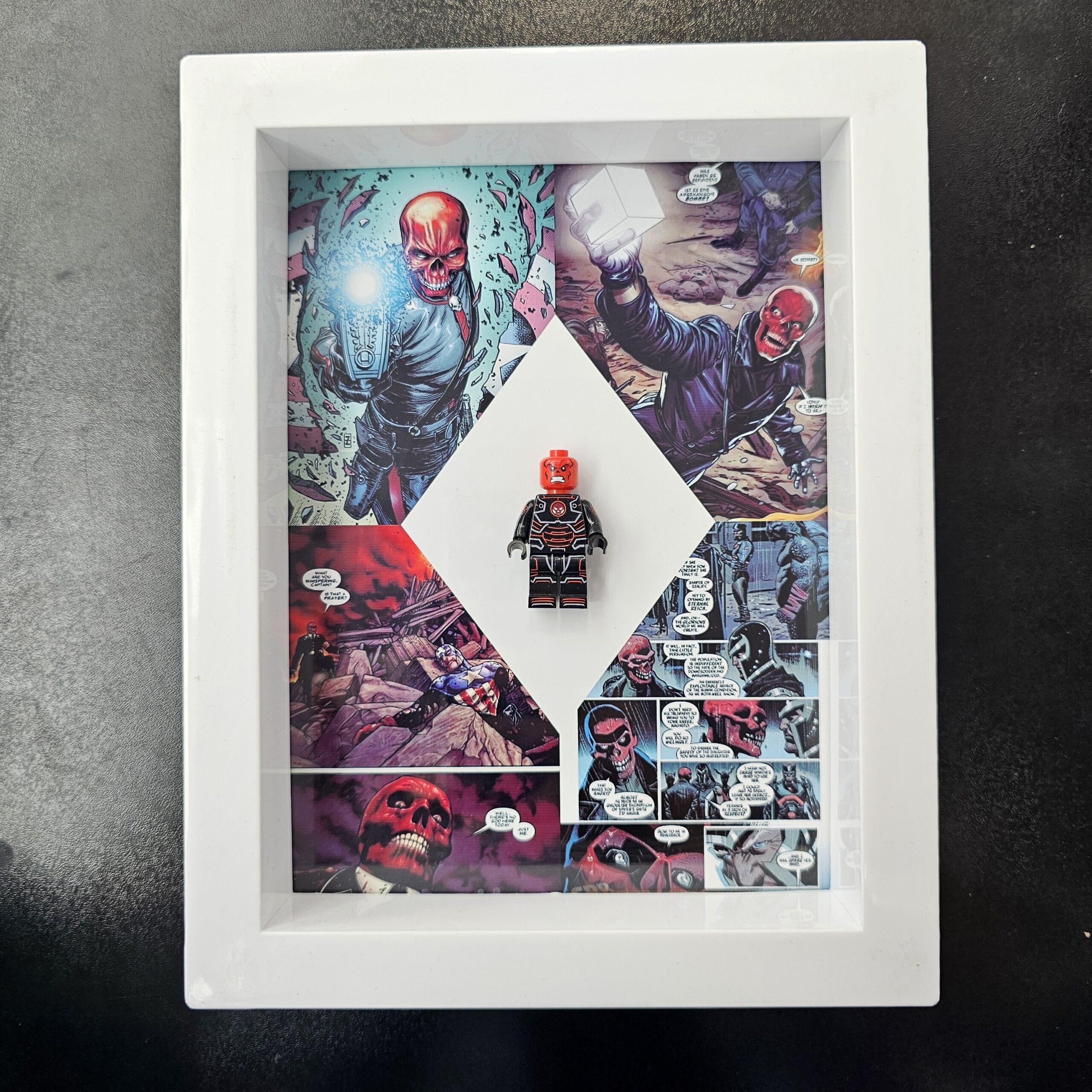 تابلو لگو red skull