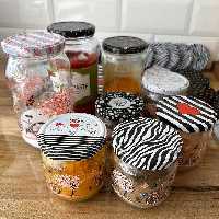 12 عدد درب بانکه شیشه فانتزی(هزینه ارسال بصورت پس کرایه)