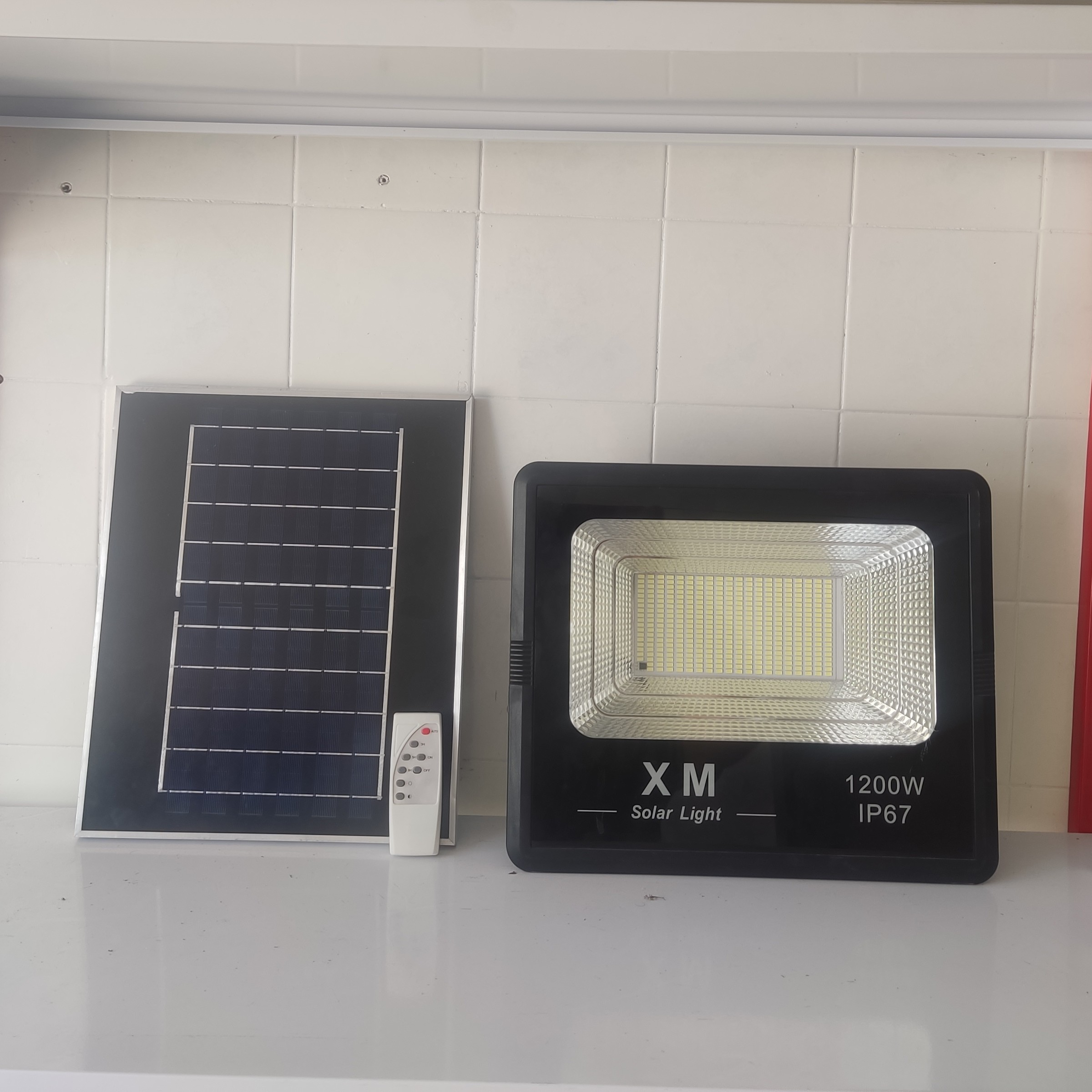 پروژکتور  خورشیدی 1000 وات پنل جدا