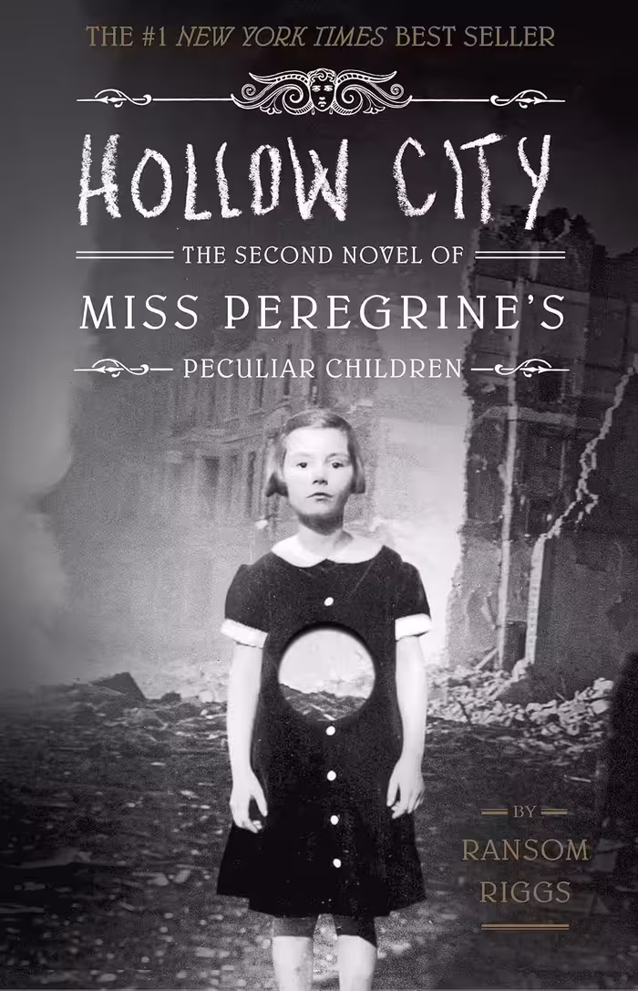 Hollow City (Miss Peregrine’s Peculiar Children Book 2)