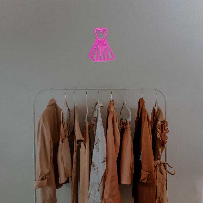 چراغ دیواری نئون دیزاین طرح Women-Clothes_PN