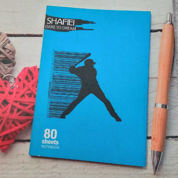 دفتر مشق 80 برگ ته چسب شفیعی طرح مرد  بیسبالیست جلد مقوایی