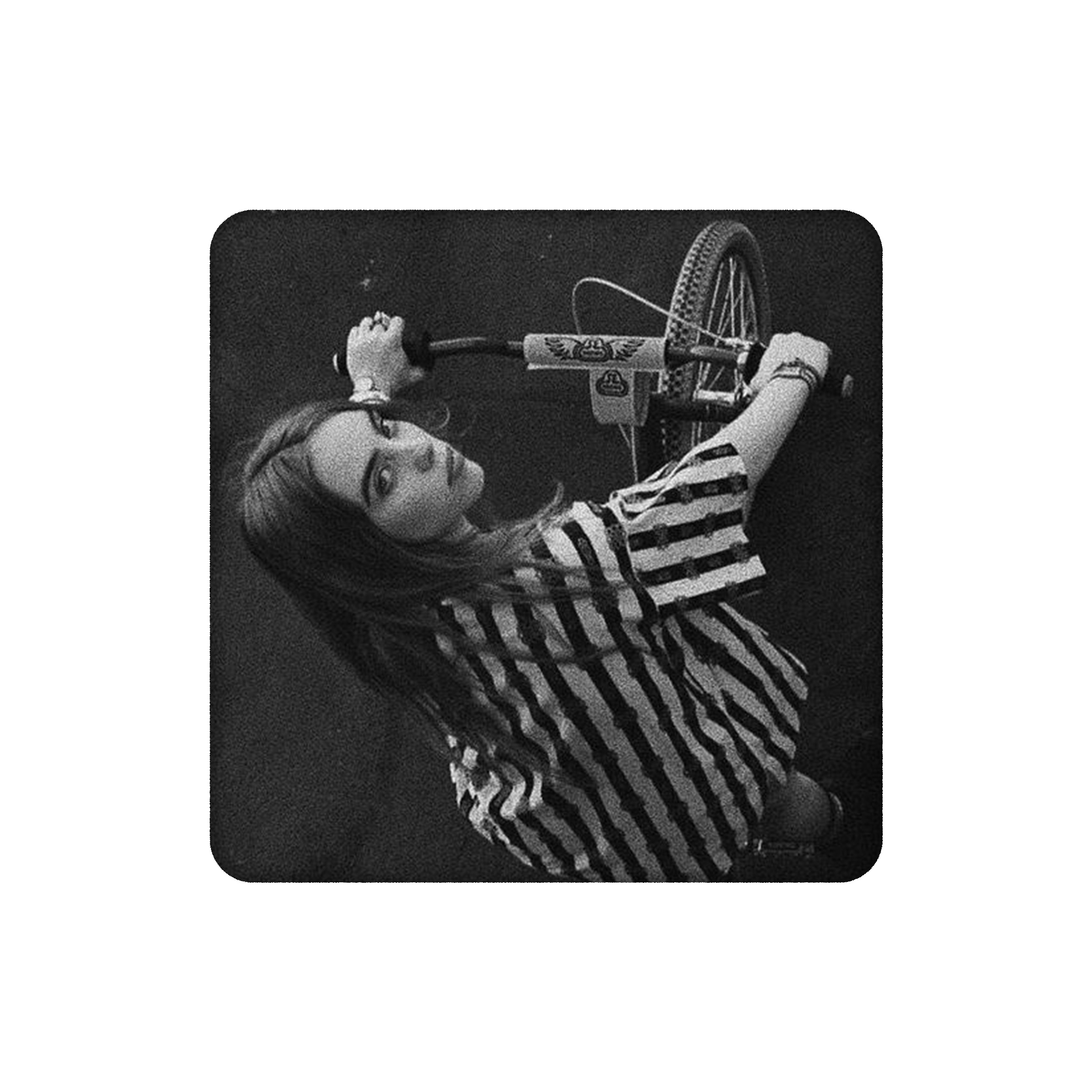 زیرلیوانی طرح Billie Eilish کد 2797202