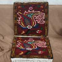 فرش دست بافت 2 عدد به هم چسبیده یک عدد در ابعاد 50در50