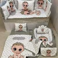 روتختی نوزادی بهمراه گارد تخت و تشک گارددار  و ست دمه دستی ساده و تشکچه تعویض و پتو نوزادی اکسسوری اتاق کودک هیوادگالری