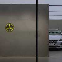 چراغ دیواری نئون دیزاین طرح Benz-BL_YL